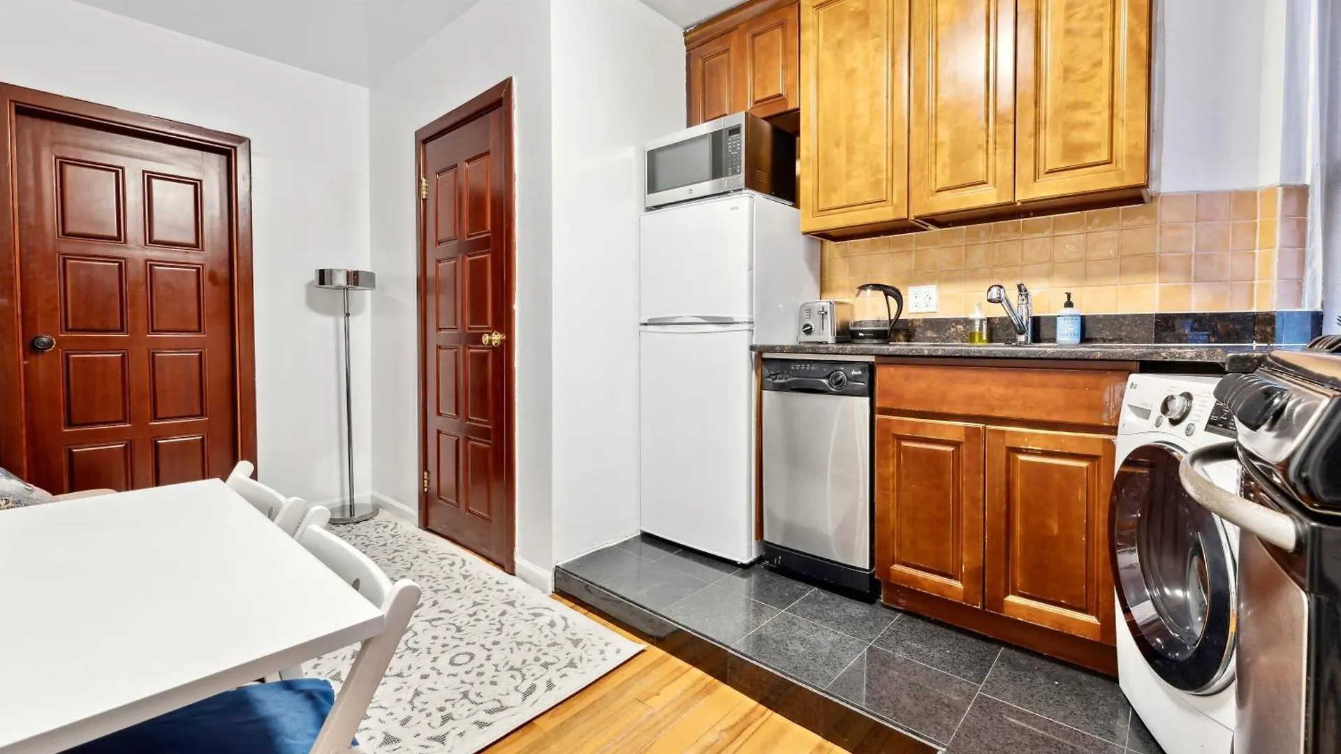 2 Bedroom Cozy Apartment Next To Rockefeller Center 纽约 美国